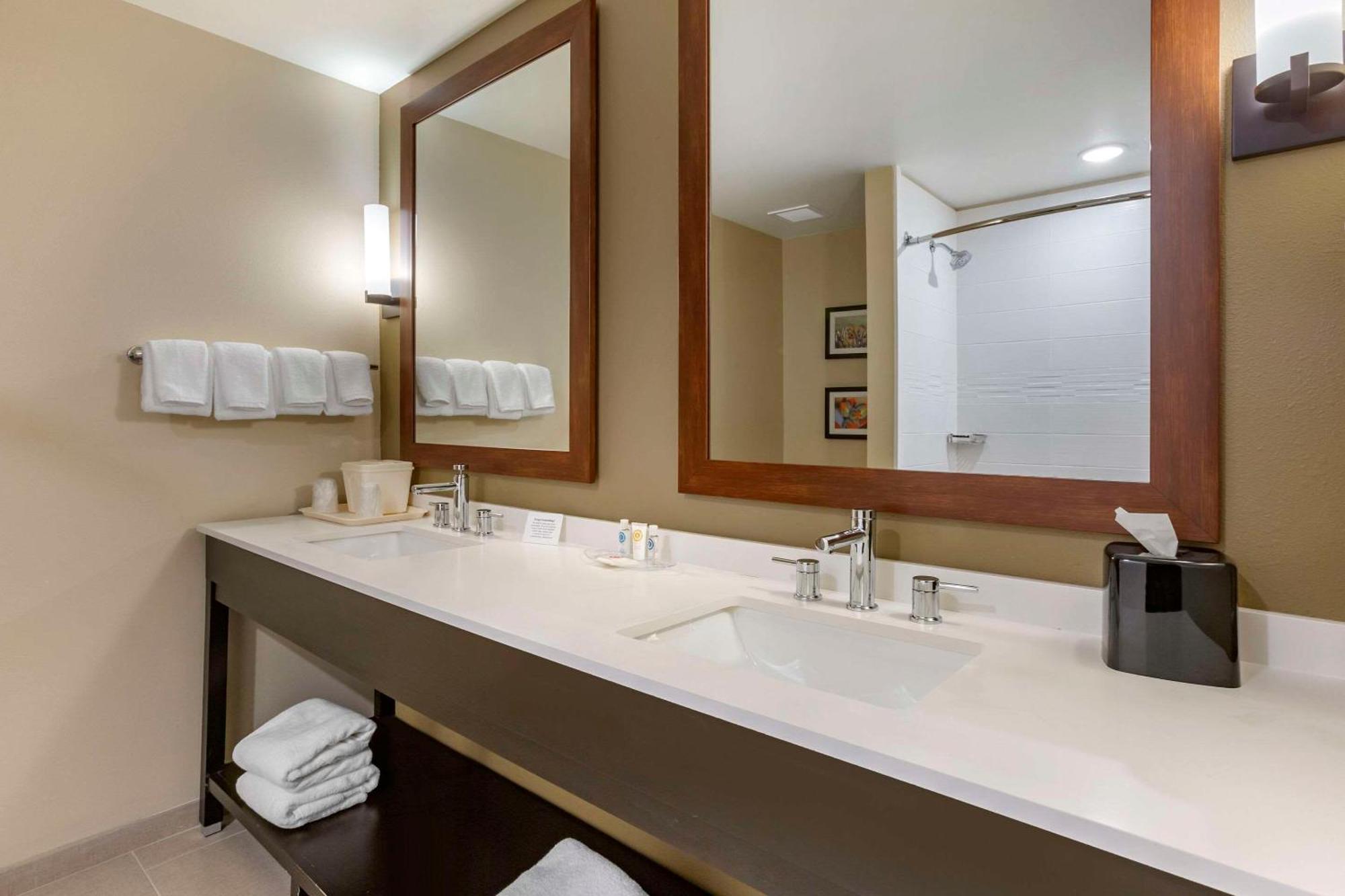 Comfort Suites Albuquerque Airport Екстер'єр фото