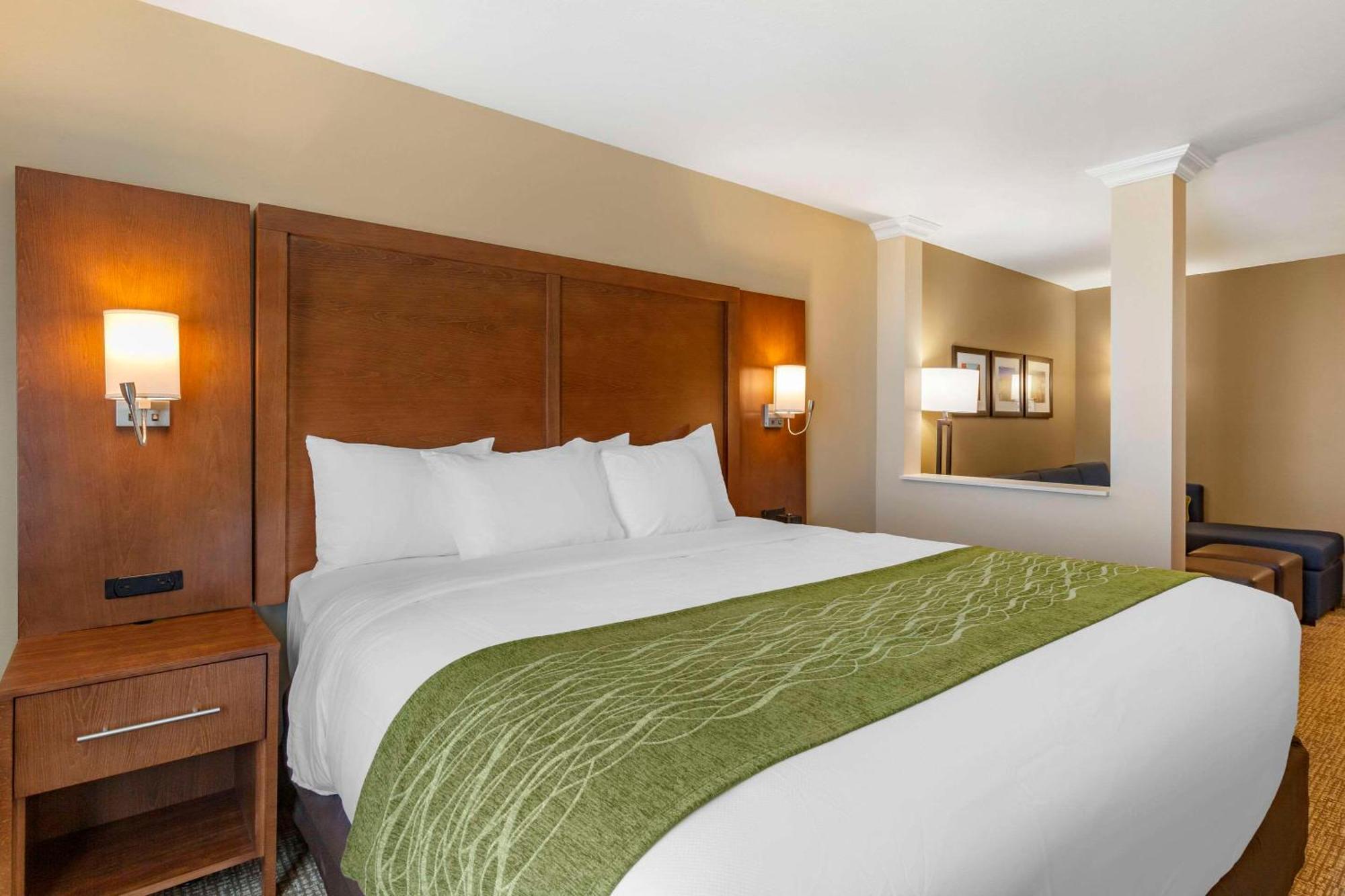 Comfort Suites Albuquerque Airport Екстер'єр фото