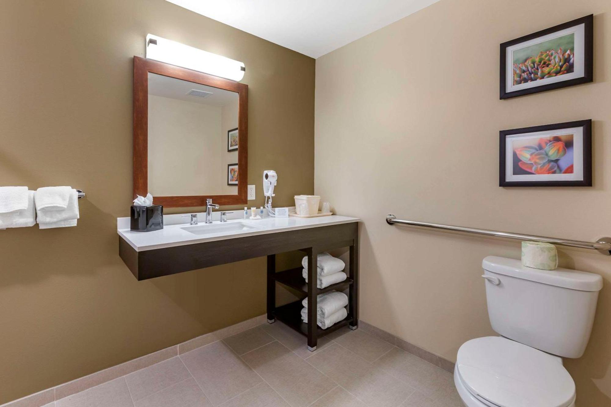 Comfort Suites Albuquerque Airport Екстер'єр фото