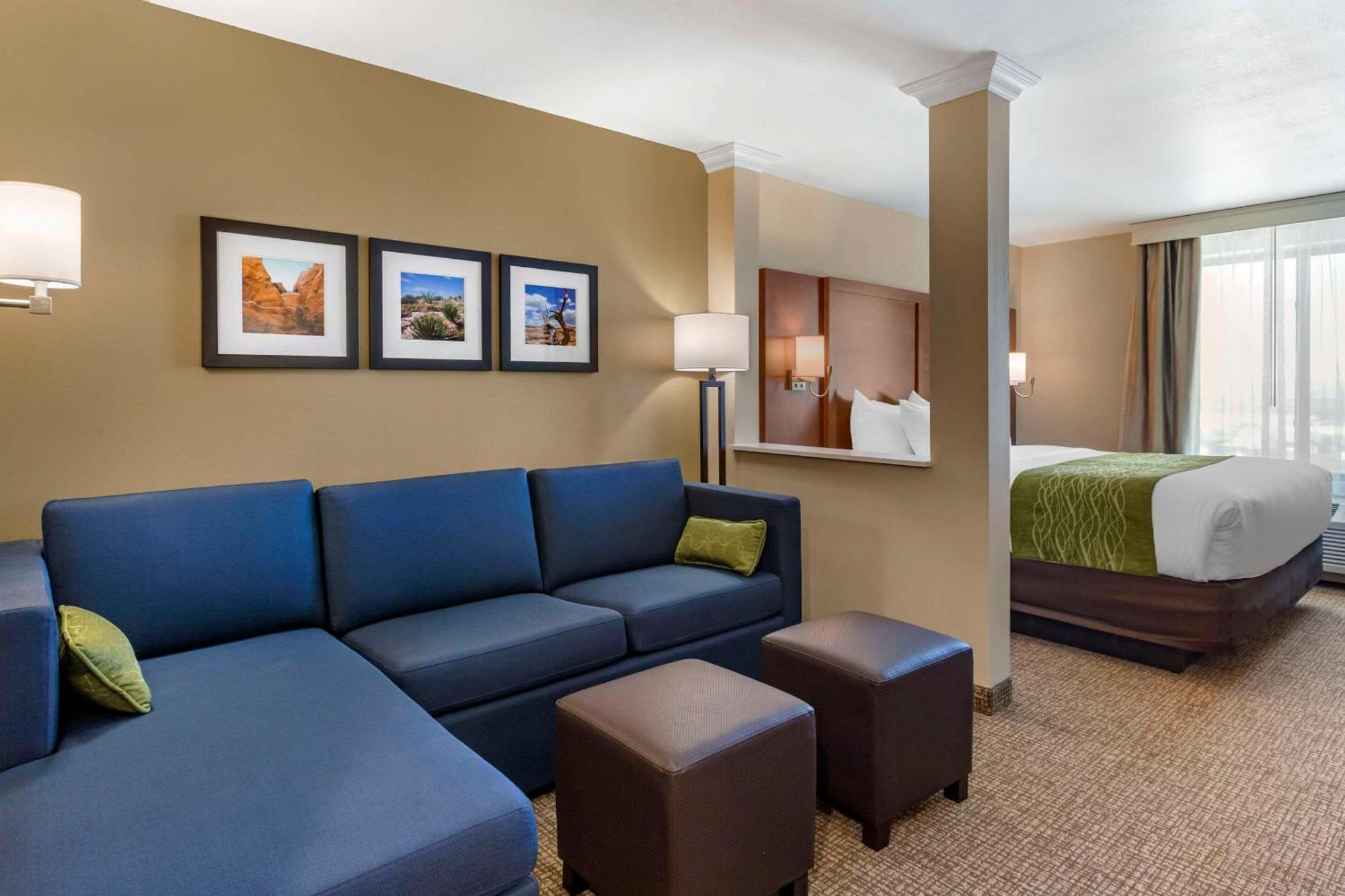 Comfort Suites Albuquerque Airport Екстер'єр фото